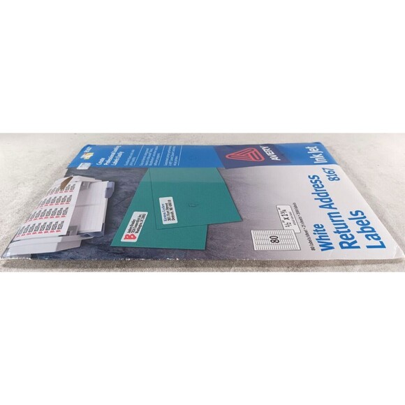 Avery #8167 White Mailing Label 0.5" Width X 1.75" 2000 Labels - Picture 2 of 3